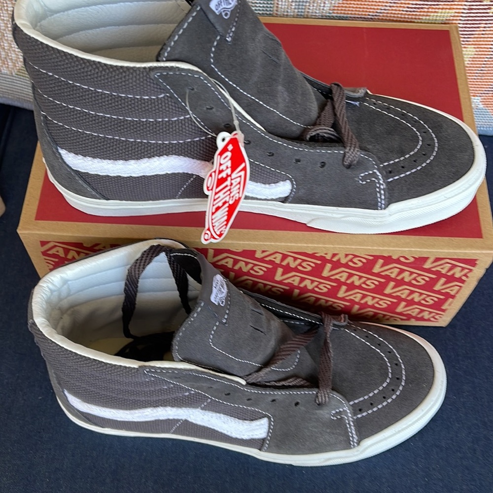 Vans Sk8-Hi
Textured Asphalt
VN0005U9107
WMNS sneakers - Picture 3 of 16